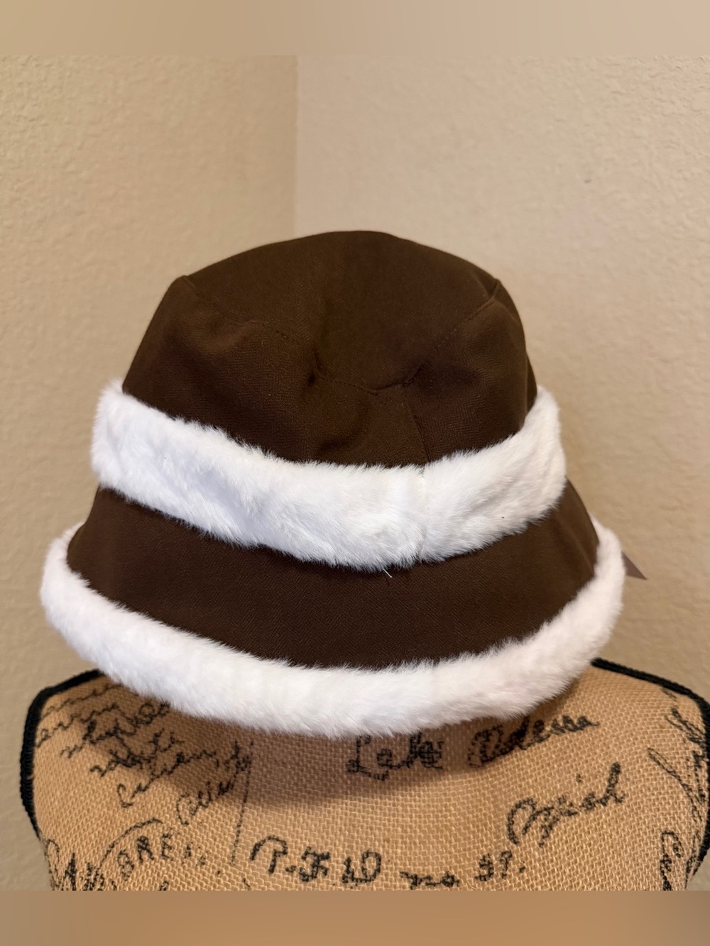 Women’s Brown Bucket Hat with White Faux-Fur Trim